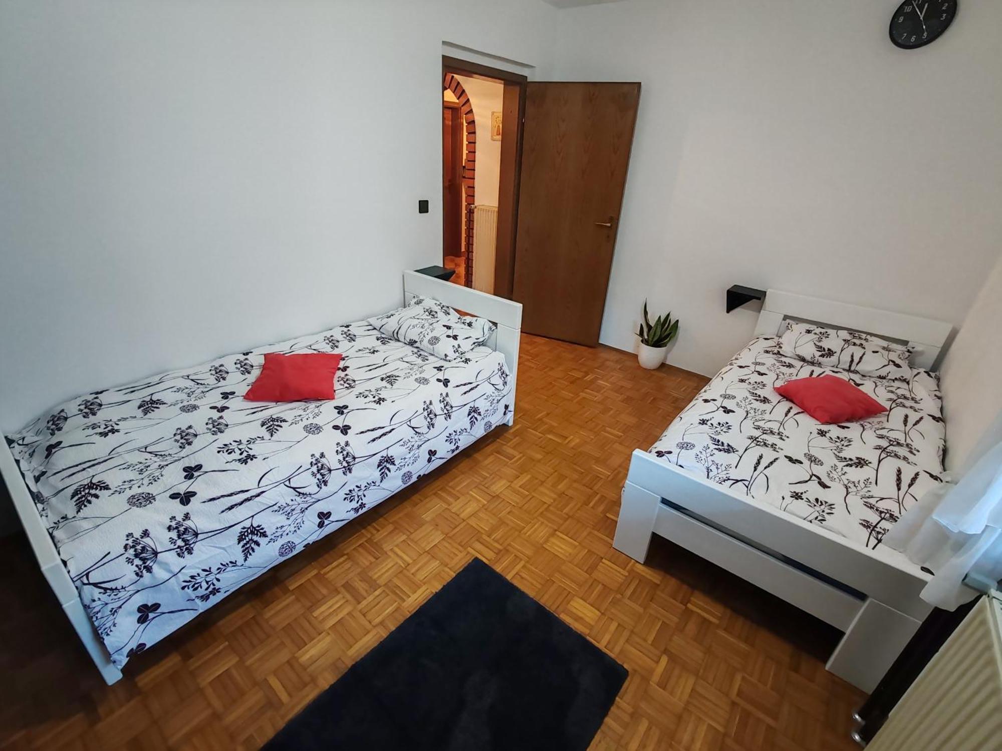 Apartment Preseren Smarjeske Toplice Exterior photo